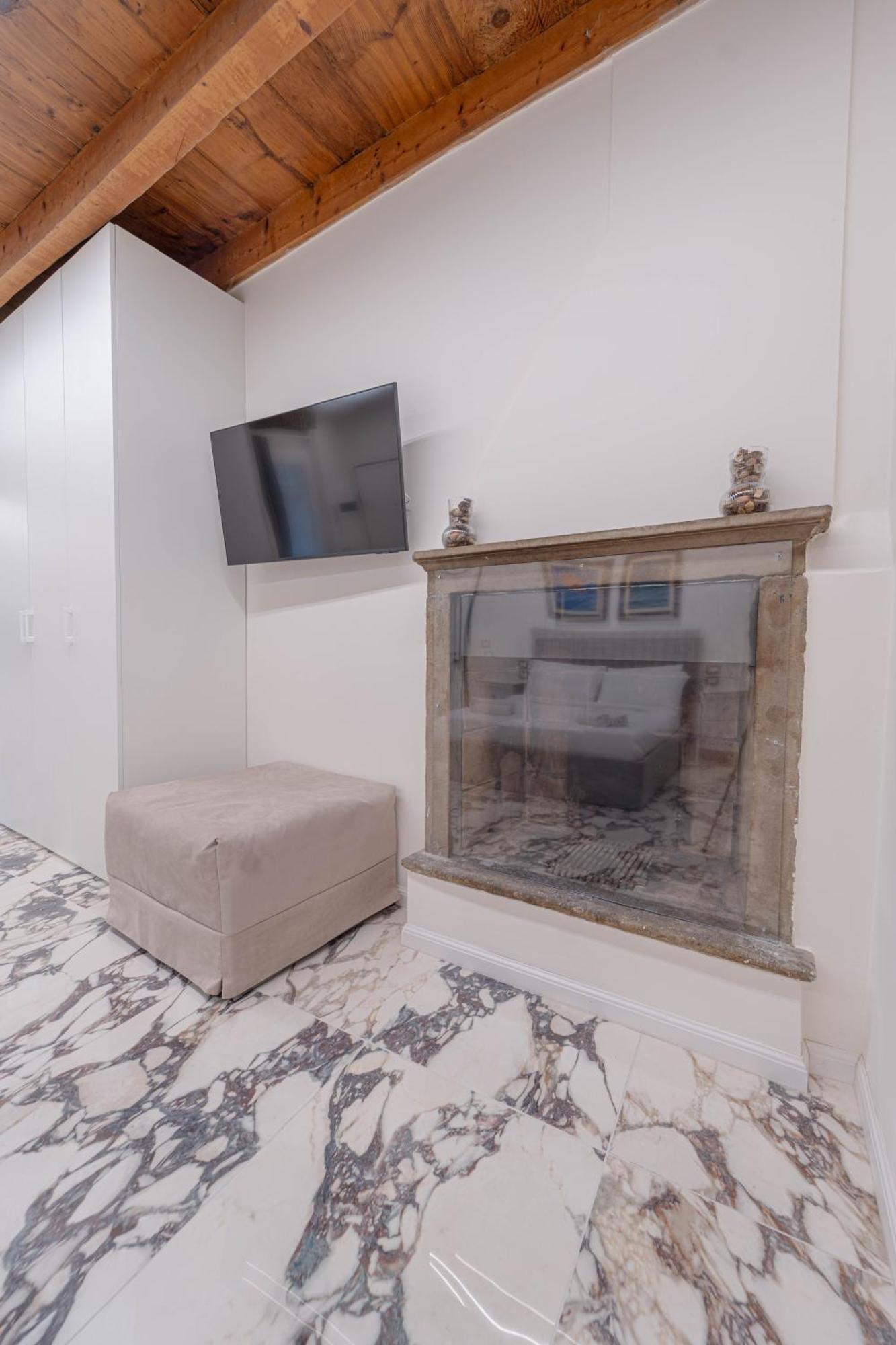Brera Luxury Apt Milan Luaran gambar